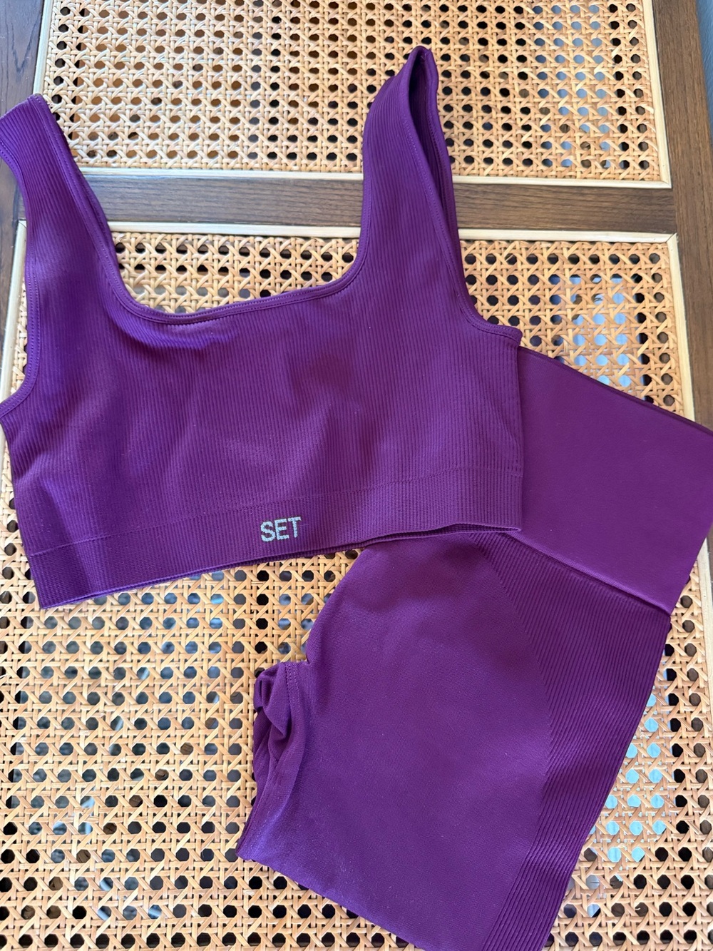 SET Active Passion Sports Bra and High-Waist Leggings Set